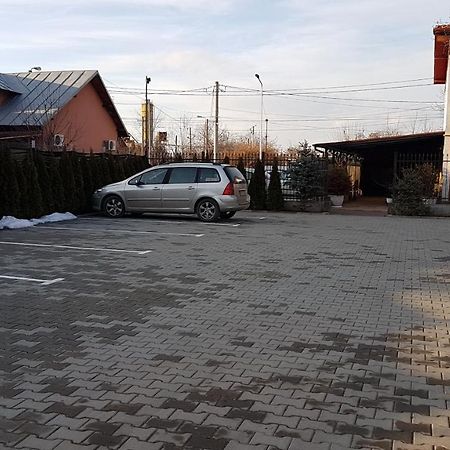 Hotel Viva Ploieşti Eksteriør billede