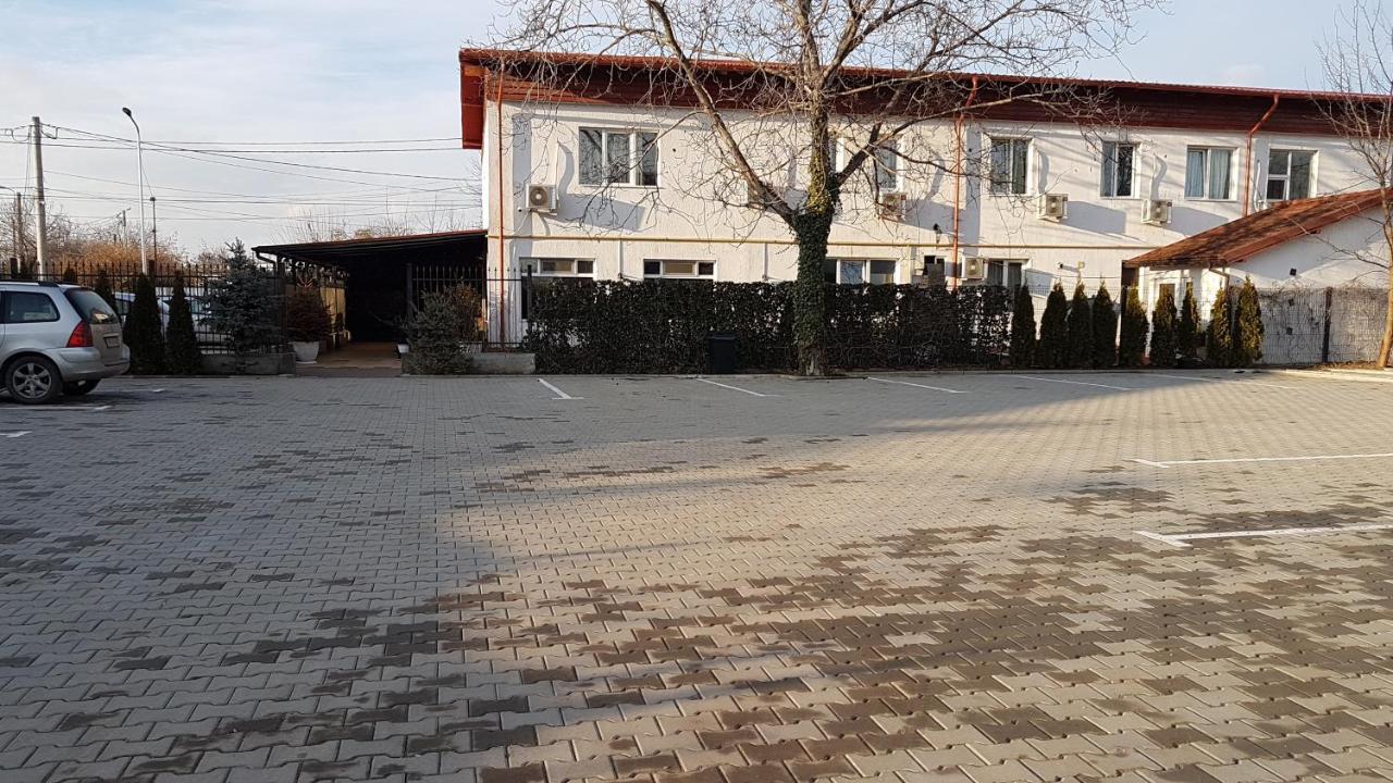 Hotel Viva Ploieşti Eksteriør billede